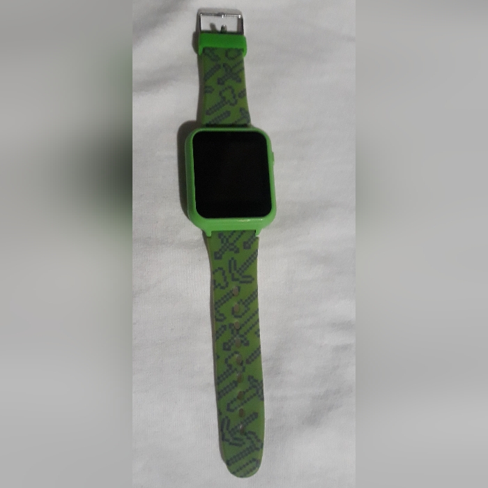 Minecraft  Minecraft Green Smart Watch
